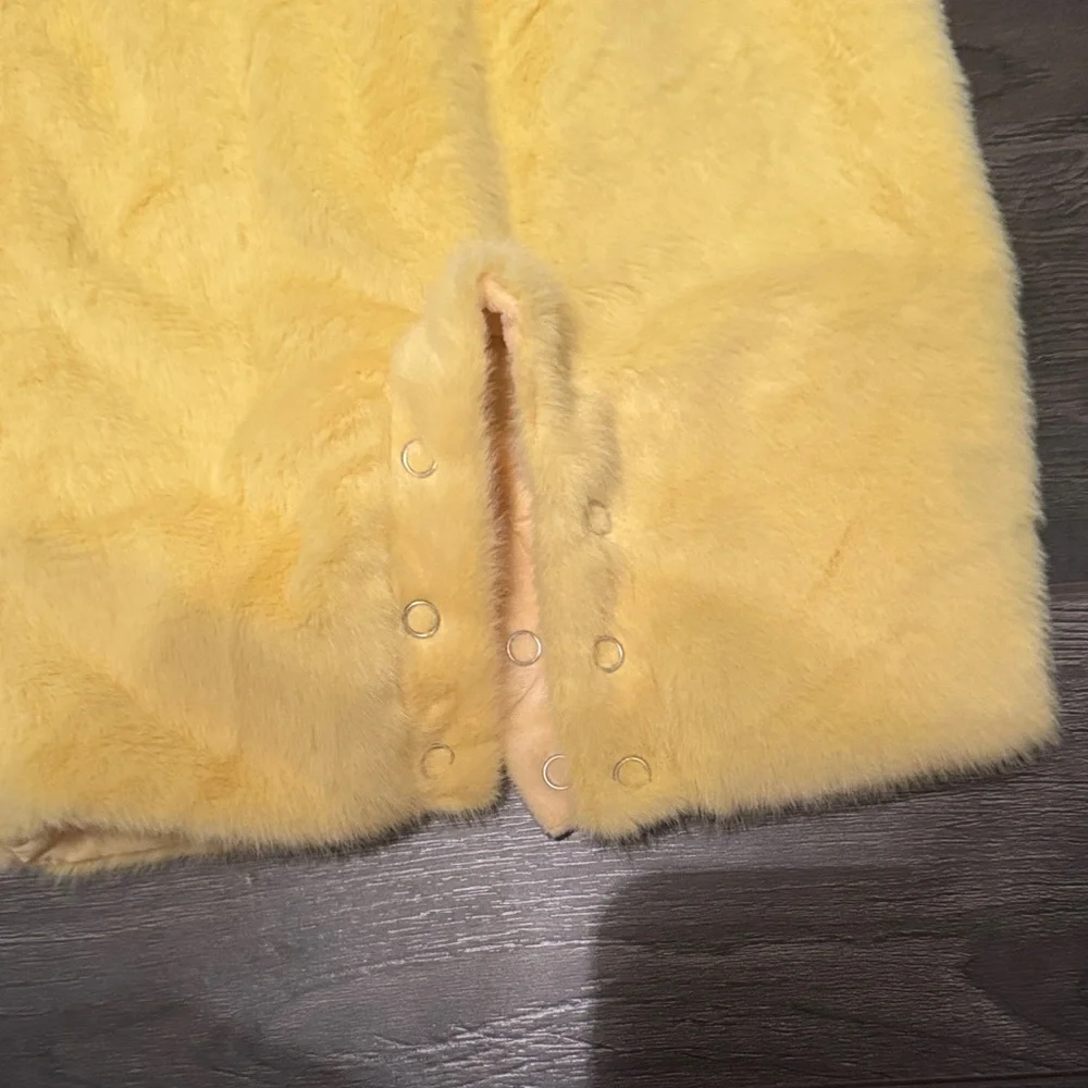 Pottery Barn Kids Yellow and Red Winnie the Pooh Costume - Picture 2 of 6